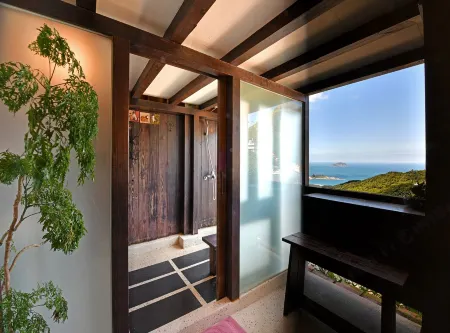 Windsor Han-Guan B&B Отели рядом с достопримечательностью «Город Небес»