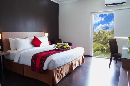 @Hom Premiere Cilacap Отели рядом с достопримечательностью «Dojang Penyu Timur»