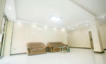 Yunmeng Guangming Hotel