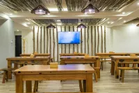 Xijiang Tianmian Light Luxury Homestay (Xijiang Qianhu Miao Village No.1 Wind and Rain Bridge)