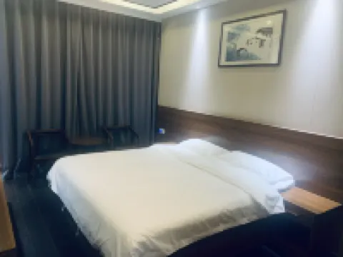 Yantai Yixiangju Business Hotel