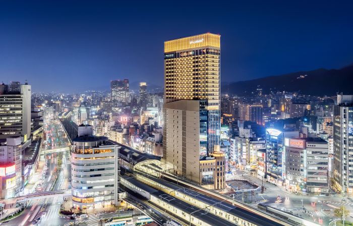 렘 플러스 고베 산노미야