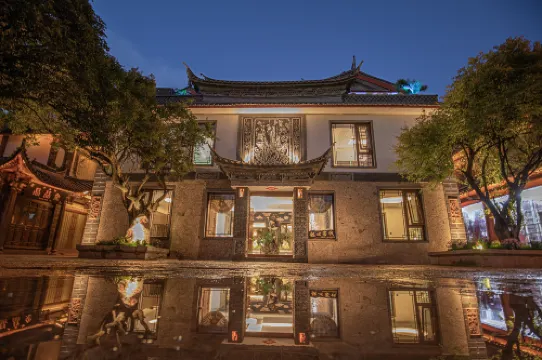 Lijiang Yixin Famous Products Inn (Dashuiche Branch)