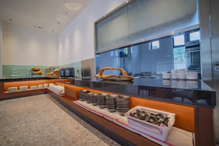 Dongjianghu Five Islands and One Village·D Hotel Отели рядом с достопримечательностью «Dongjiang Lake Phoenix Island Scenic Area»