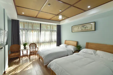 Pan'an Huatian Yumeng Homestay Отели рядом с достопримечательностью «Zhaomingyuan Scenic Area»