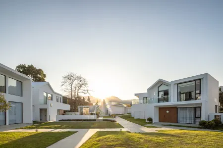 Mollin Room Dreams Art Resort Отели рядом с достопримечательностью «Reservoir of Guangming Temple»