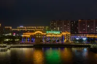 GreenTree Zhixuan Hotel (Taixing Huangqiao Town Qinhugang Plaza) Hotels near Huangqiao Passenger Transport Terminal