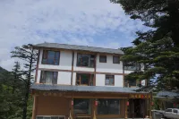 Xianweizhuang Theme Hotel Hotels near Golden Summit