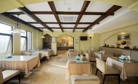Jinjiang Inn (Guiyang Qianlingshan Park Beijing Road Subway Station) - Housity