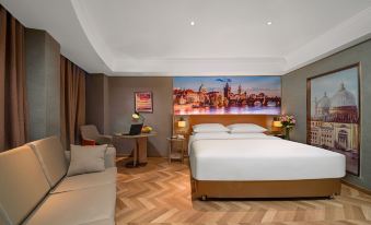 Vienna Hotel (Zhangzhou Xingguo General Park Branch)