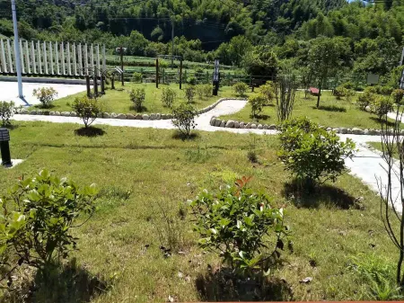 Yuexi Fengyi Hotel Отели рядом с достопримечательностью «Rainbow Waterfall Scenic Spot In The Dabie Mountains»