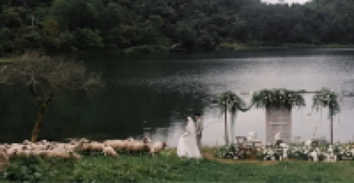 CLOUD·LAKE RESORT HOTEL