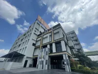 Motel Lin Hotels near 巧聖仙師廟牌樓(3D地景彩繪階梯)