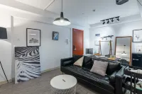 WESU  Light Luxury Apartment (Shenzhen Nanshan Science Park Branch)