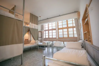 365-Hostel