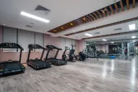 Ramada Plaza by Wyndham Hezhou North - Gym
