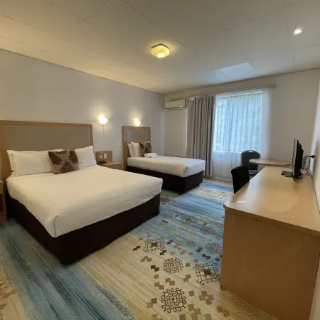 Haven Marina Motel