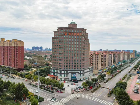 Vienna Hotel (Kaifeng Lankao Jiao Yulu Memorial Park) Отели рядом со станцией Lankao Railway Station