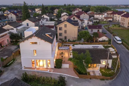 Shanghai  house 321 Отели рядом с достопримечательностью «Shanghai Puji Bridge»