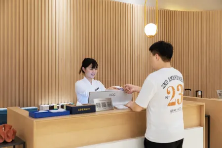 Shenzhen Science and Technology Park Hejian S Hotel (Shenzhen University Metro Station) Отели рядом с достопримечательностью «Shenzhen University Stadium»