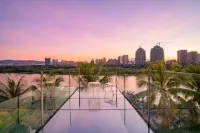 Yunpan Noah River View Resort Hotel
