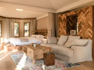 Anadu Olive Manor Hotel