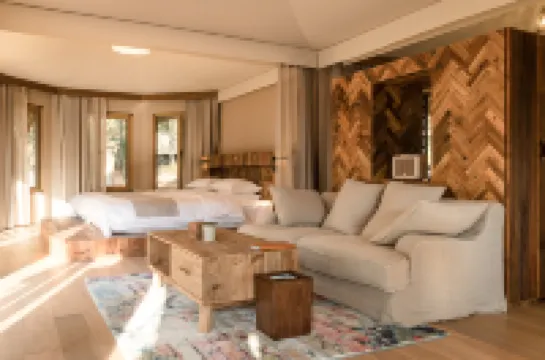 Anadu Olive Manor Hotel Hotels near Guyinxing Park