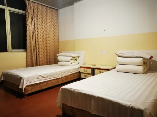 Rongxin Hotel