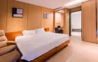 J-One Hotel Hotels in 