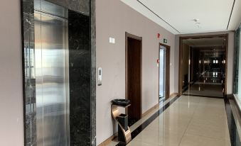 Qingxu Xudong Business Hotel
