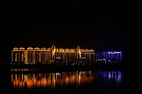 Happy Reunion Seven Star Holiday Inn Hotels near Chen Chu Ancient City