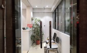 Wuhan Bishui Business Room (Optics Valley Pedestrian Street)