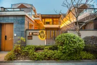 Lucky Villa