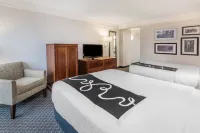 La Quinta Inn & Suites by Wyndham San Antonio Riverwalk