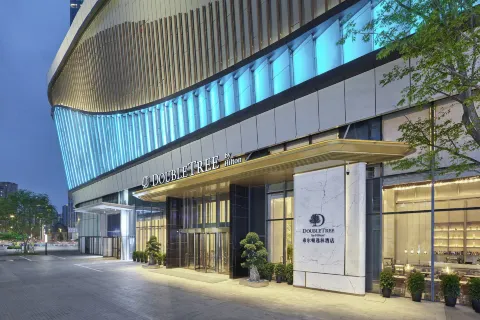 DoubleTree by Hilton Chengdu Riverside