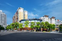 Chongqing Tianhui Hotel (Southwest University Zhuangyuanbei Subway Station) Hotell i 