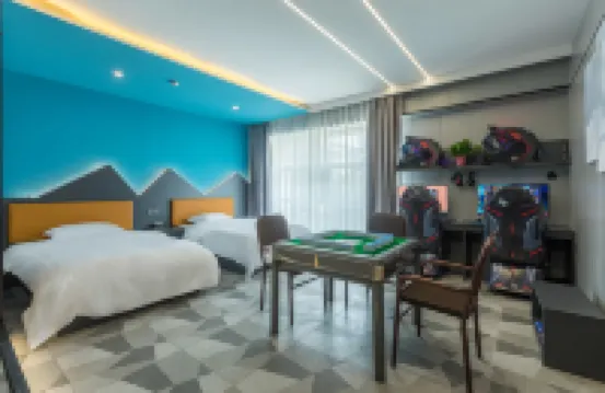 Hefei Viktr Weiketerui E-sports Homestay (Hefeinan Railway Station Baohe District Government)