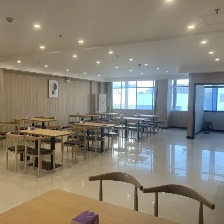 GreenTree Zhixuan Hotel (Siyang Gelunbu Commercial Plaza)