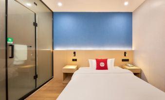 Laicheng Boutique Hotel (Yangzhong Central Shopping Mall)