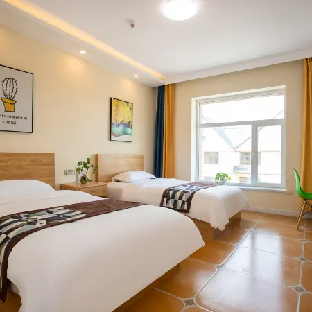 Arxan House Hotel (Huoshan Station Branch)