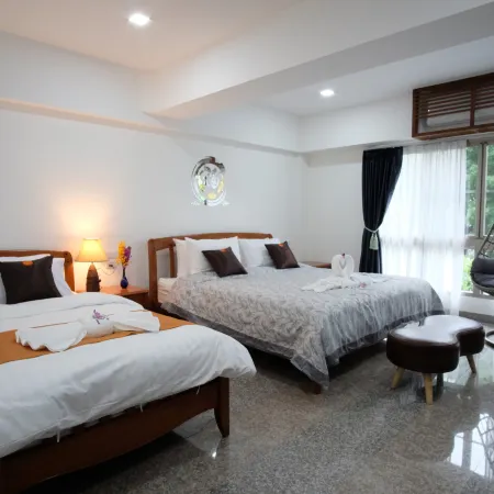 Cha Li's Family Hotel&Hostel