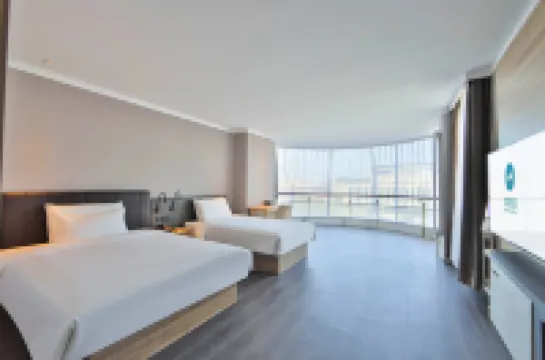 HanTing Hotel (Siping Railway Station Wuyue Plaza)