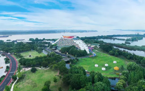 Zhenjiang Runyang Bridge Hotel