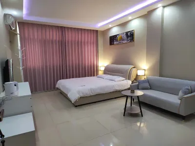 Yongshan Centennian Zhiyue Homestay Hotel di Leibo