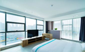 VX Hotel (Huai'an Renmin Hospital Mandu Square)