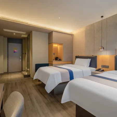 Homeinn Selected Hotel (Haiyang Xinyuan Square)
