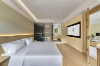 X Home B&B - Beach
