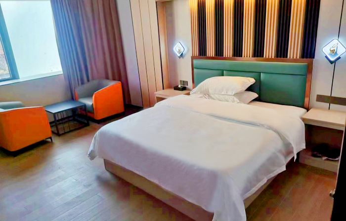Huilong Hotel