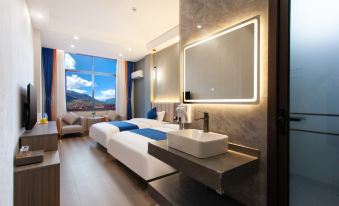 Xiduo Hotel (Ganzi Batang County Government Store)