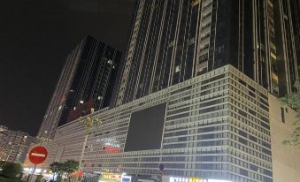 Guilin Luxi Warm Theme Homestay (Guilin Evergrande Plaza North Railway Station)